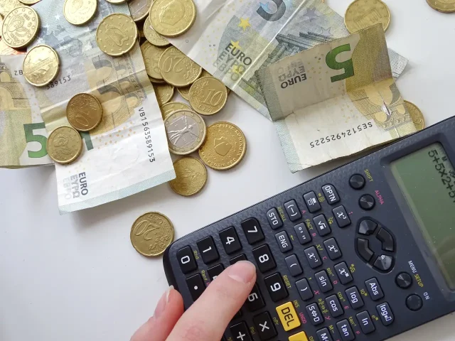 Calcul de l&rsquo;impôt sur les revenus locatifs meublés